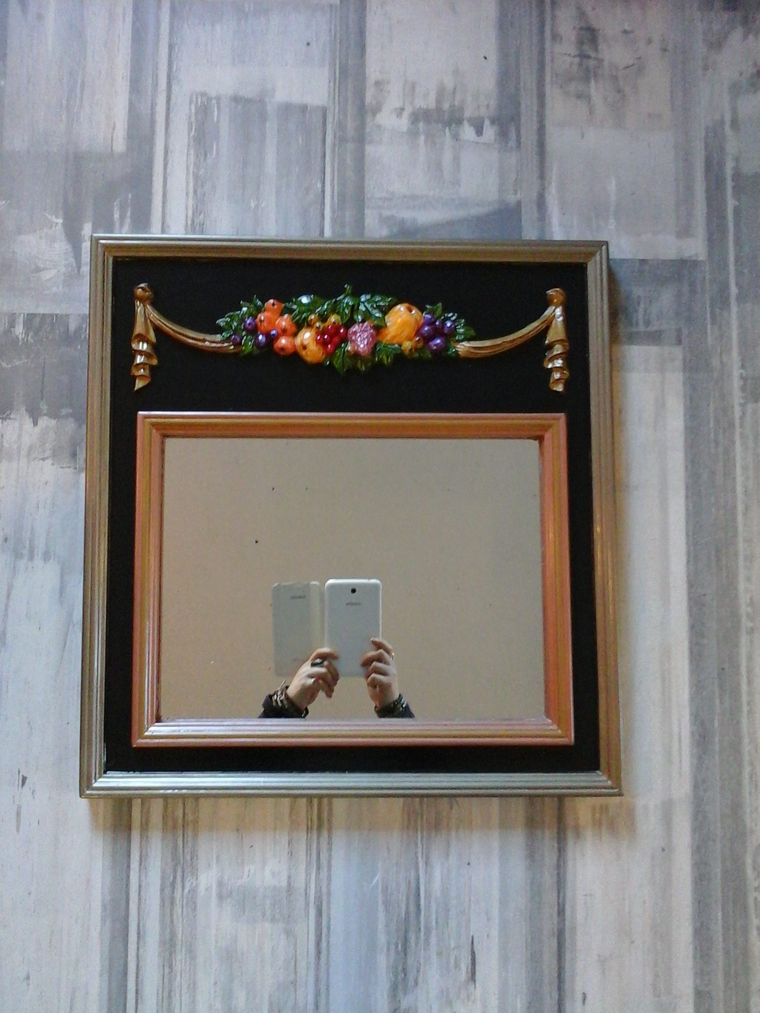 Trumeau - miroir à guirlande de fruits